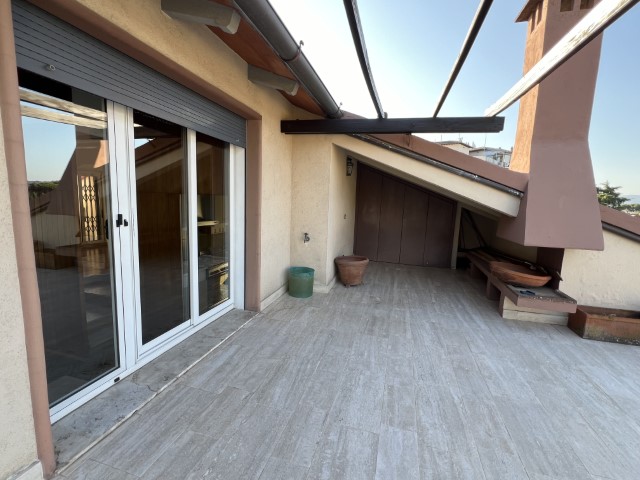 Via Trieste, Firenze, Firenze, 3 Stanze da Letto Stanze da Letto, 6 Stanze Stanze,2 BathroomsBathrooms,Appartamento,Affitto,Via Trieste,1635
